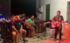 Raimana Bareille, de Pepena, offre un concert à Mangareva