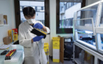 A l'hôpital Henri-Mondor, une équipe de chercheurs traque les mutations du Covid-19