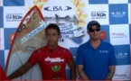 Poenaiki Raioha,  un Tahitien champion du monde de stand up paddle