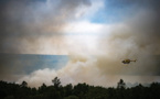 Incendies en Gironde: les deux feux n'ont pas progressé dans la nuit