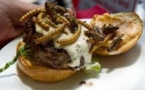 USA: hamburgers à la sauterelle et sucette au scorpion, pour la bonne cause
