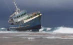 ​Un navire de pêche s'échoue à Tikehau
