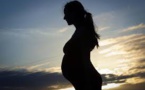 Thaïlande: un couple australien abandonne un bébé trisomique à sa mère porteuse