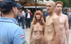 Trois artistes suisses arrêtés en Croatie pour avoir défilé nus