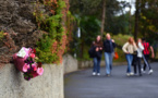 Professeure tuée au Pays basque: fleurs devant son lycée, minute de silence à 15h