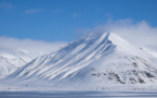 De l'Arctique à l'Antarctique, une course pour sauver la mémoire du climat