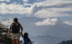 Menace d'éruption du Nevado del Ruiz en Colombie: premières évacuations préventives