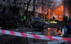 Une attaque russe d'ampleur sur Kiev fait 53 blessés, l'Ukraine en quête d'aide