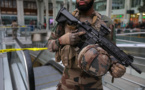 L'assaillant de la Gare de Lyon, jusque-là pas "violent", toujours en garde à vue
