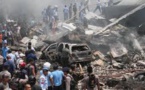 Indonésie: le bilan du crash d'un avion militaire sur la ville de Medan atteint 142 morts