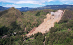 Papouasie-Nouvelle-Guinée: l'aide arrive sur le site du glissement de terrain meurtrier