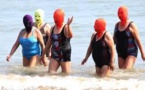 Le face-kini gagne du terrain sur les plages chinoises