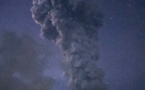 Philippines : éruption explosive d'un volcan, alerte à la population