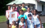 Te Ui Taure'a no Orofara distribue 23 cartables aux enfants de Orofara