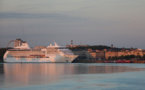 À Bordeaux, le déplacement des bateaux de croisière hors du centre-ville divise