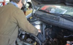Au garage participatif de Taunoa chacun met les mains dans le cambouis
