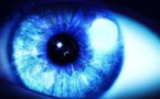 Faut-il s'équiper contre la lumière bleue de nos écrans ?