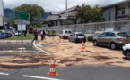 Papeete : du mazout sur la chaussée, gros bouchon au rond-point de la base navale
