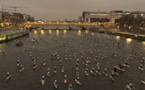 SUP Race – ‘Nautic Paris Crossing’ : Steeve Teihotaata traverse Paris en SUP.