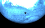 De rares images d'une lune de Mars capturées par la sonde HERA