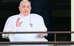 Le pape est rentré au Vatican après plus de cinq semaines à l'hôpital