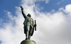 L'Australie retire une statue de l'explorateur James Cook plusieurs fois vandalisée