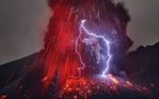 Eruption du volcan Sakurajima dans le sud du Japon