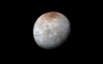 Charon, la plus grande lune de Pluton aurait eu un océan sous sa surface