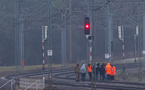 Deux Ukrainiens au service de Moscou soupçonnés du sabotage d'une voie ferrée en Pologne