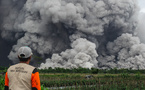 Indonésie : niveau d'alerte maximal après l'éruption d'un volcan à Java