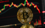 Jugé trop risqué, le bitcoin décroche et atteint un plus bas depuis le printemps