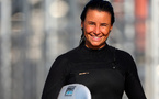 Surf: Johanne Defay obtient une "wildcard maternité" pour revenir sur le tour pro en 2027