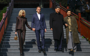 "Ne cédez pas aux sirènes de la division", lance Macron à la fin de son voyage en Chine