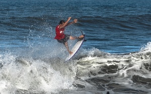 Les jeunes de retour sur les vagues