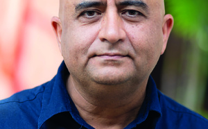 Portraits du FIFO - Faramarz K-Rahber : un portrait haut en cultures