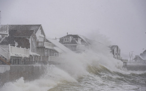 Pannes électriques, écoles fermées... le nord-est des Etats-Unis gère les suites de la tempête