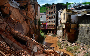 Chaos et désespoir après les pluies torrentielles au Brésil