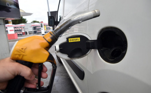 Le pétrole flambe à plus de 100 dollars, les Bourses d'Asie dévissent