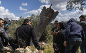 Iran et Israël échangent des frappes, le flou persiste sur de possibles pourparlers