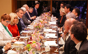 Macron arrive à Tokyo, le conflit au Moyen-Orient en toile de fond