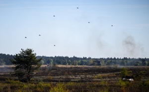 Nuées de drones d'attaque ukrainiens et russes, des navires russes ciblés