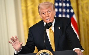 Trump voit de "bonnes chances" d'un accord avec l'Iran mais le menace encore
