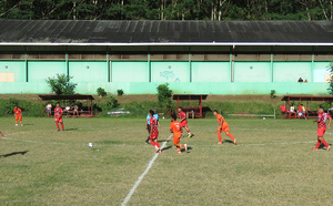 ​Football à Moorea - Tiare Anani et Tohiea en embuscade