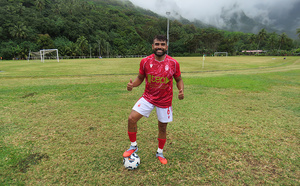 Un footballeur pro brésilien à Tohiea