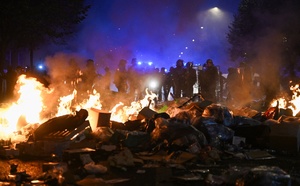"Comme si on avait eu la guerre" : Paris se réveille sidéré après les violences