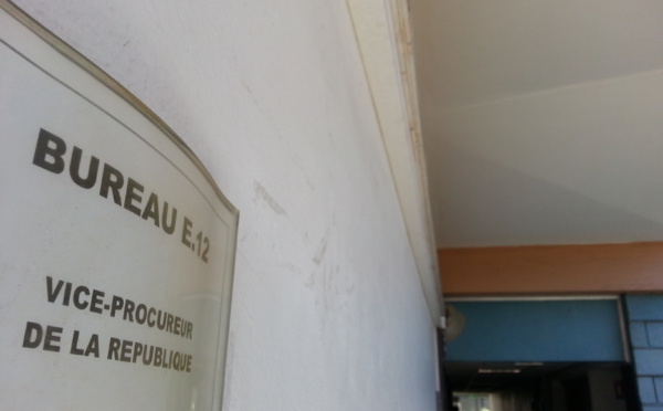 Punaauia : un SDF menace de tuer une famille au couteau