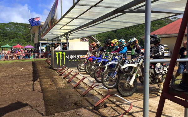 Motocross – Pacific Cup 2016 : Raiarii Vonbalou devant les invités