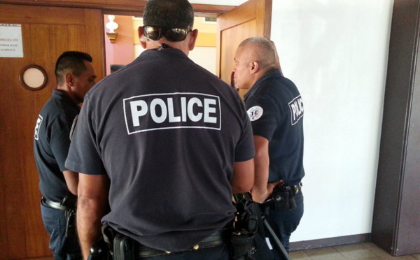 En colère il frappe sa femme, et sa fille de 10 ans