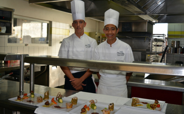 Alann et Tehuiarii représenteront la Polynésie au Concours international de cuisine des écoles