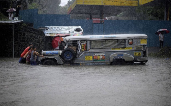 Les Philippines affrontent un typhon particulièrement redouté